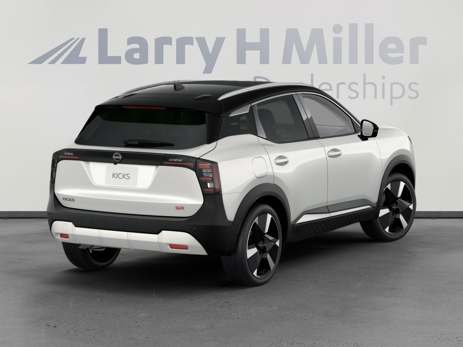 New 2026 Nissan Kicks SR w/ SR Premium Package FWD image 5