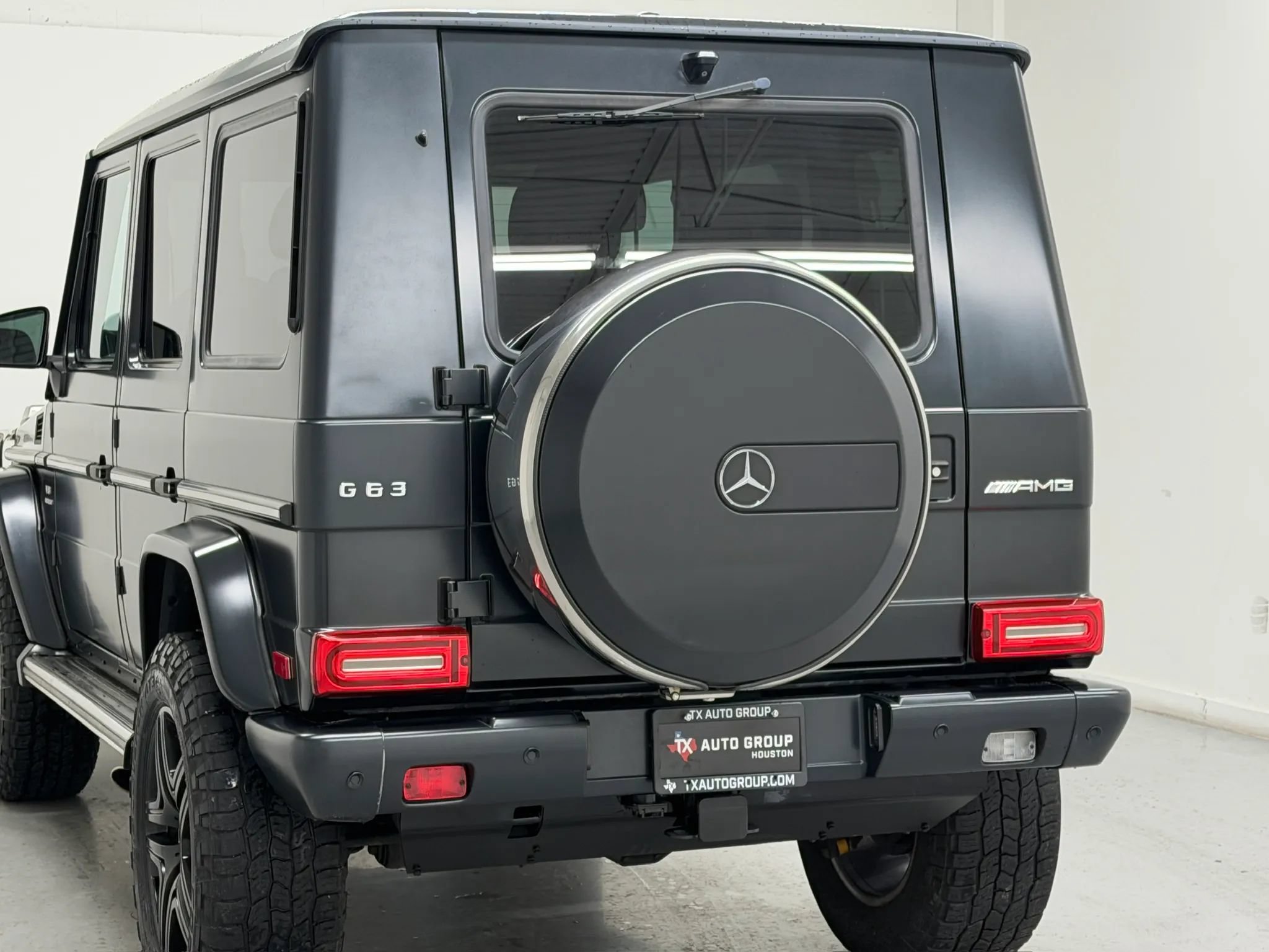 Used 2014 Mercedes-Benz G 63 AMG 4MATIC image 39