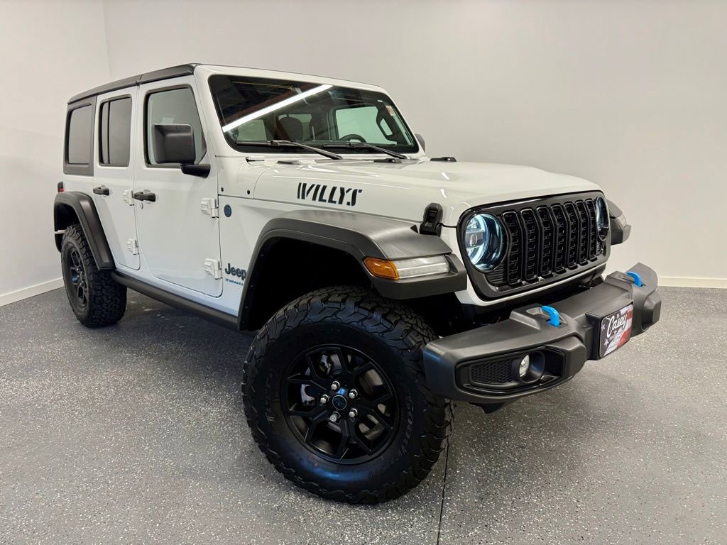 Used 2024 Jeep Wrangler Unlimited image 4