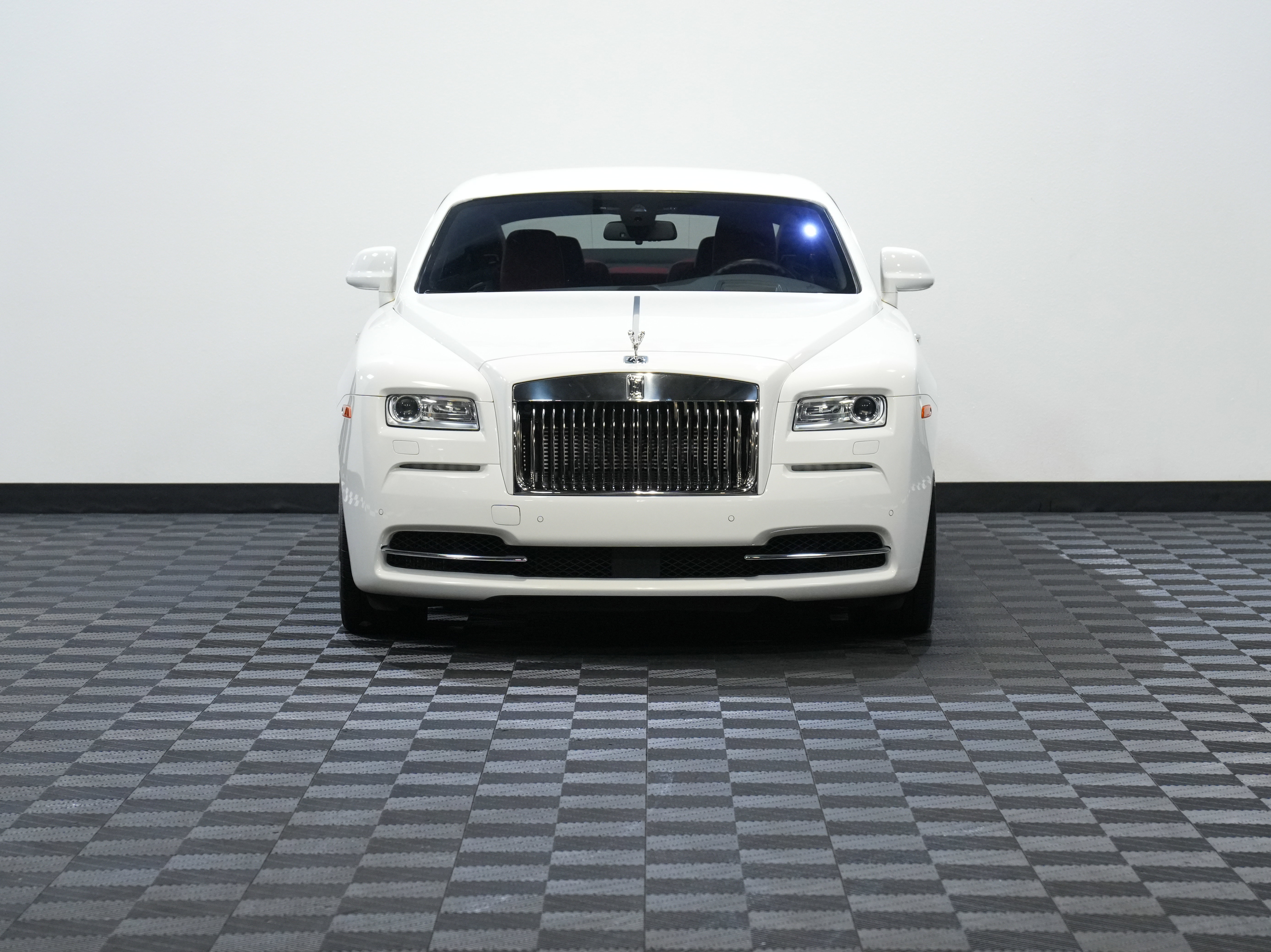 Used 2016 Rolls-Royce Wraith COUPE 2D image 4
