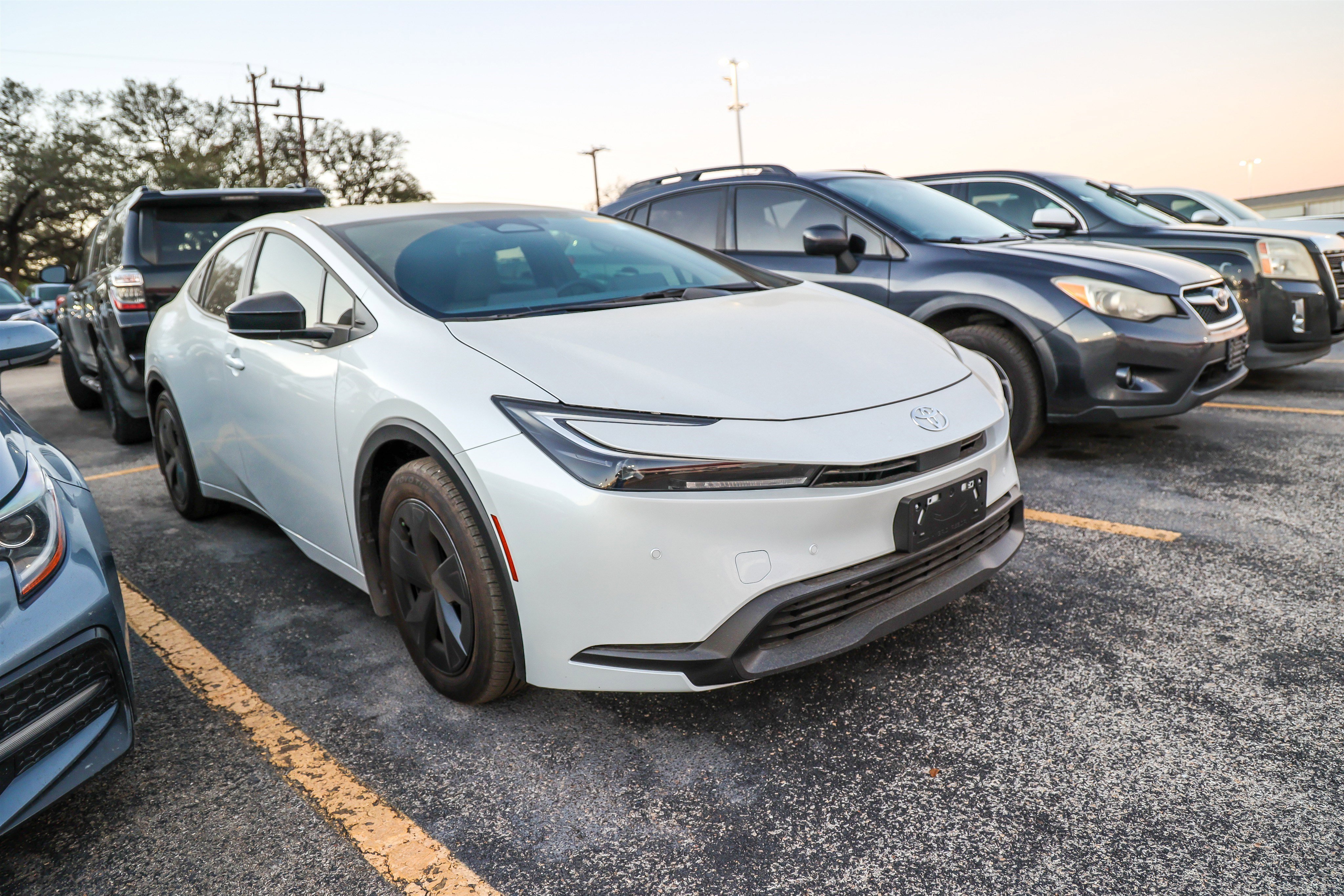 Used 2026 Toyota Prius LE image 6