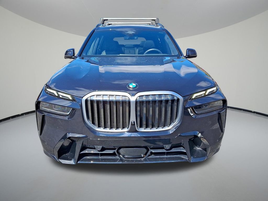 Used 2025 BMW X7 xDrive40i w/ M Sport Package image 2