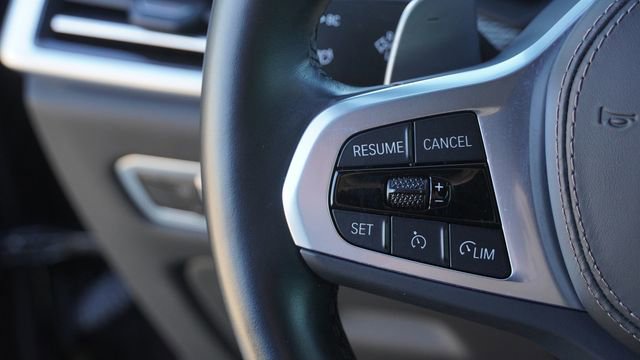 Used 2023 BMW X5 sDrive40i w/ M Sport Package image 29