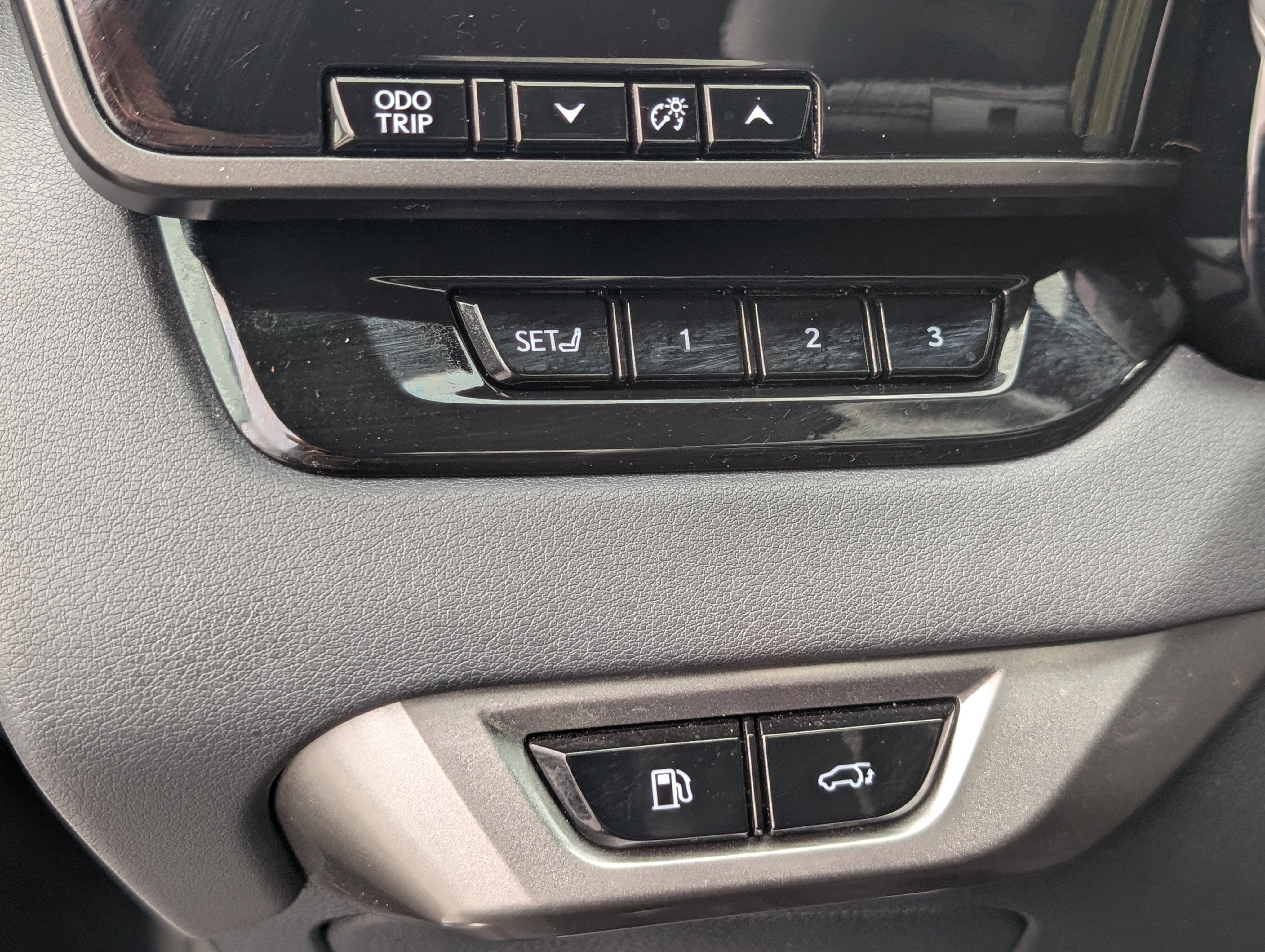 Certified 2023 Lexus RX 350 Premium w/ Accessory Package (Z1) image 22