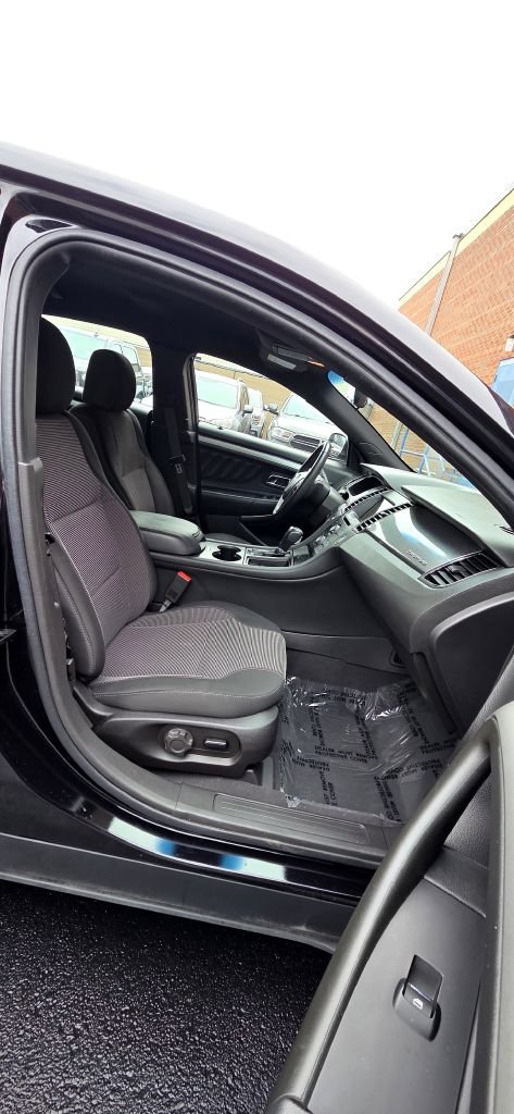 Used 2019 Ford Taurus SEL w/ Equipment Group 201A AWD/4WD image 10