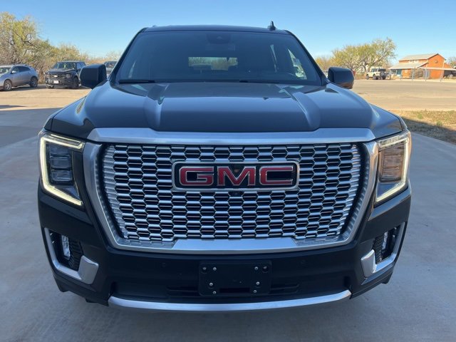 Used 2023 GMC Yukon Denali w/ LPO, Floor Liner Package image 2