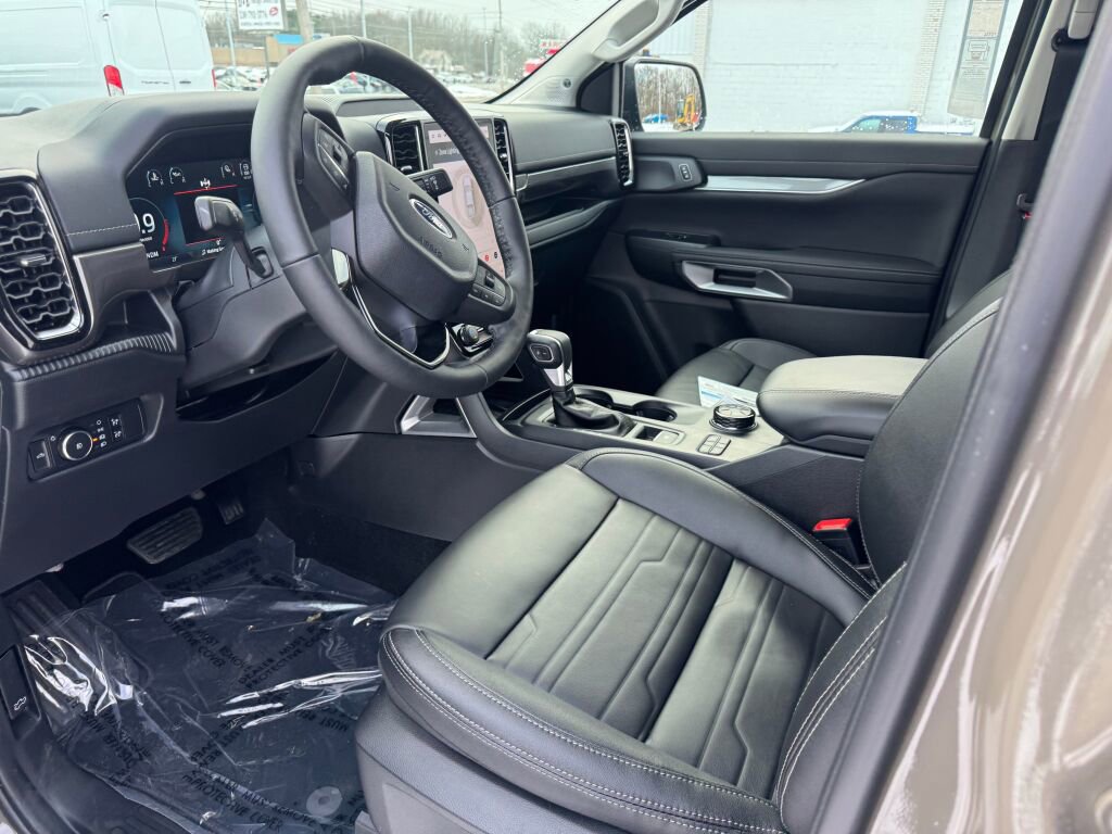 New 2025 Ford Ranger Lariat image 9