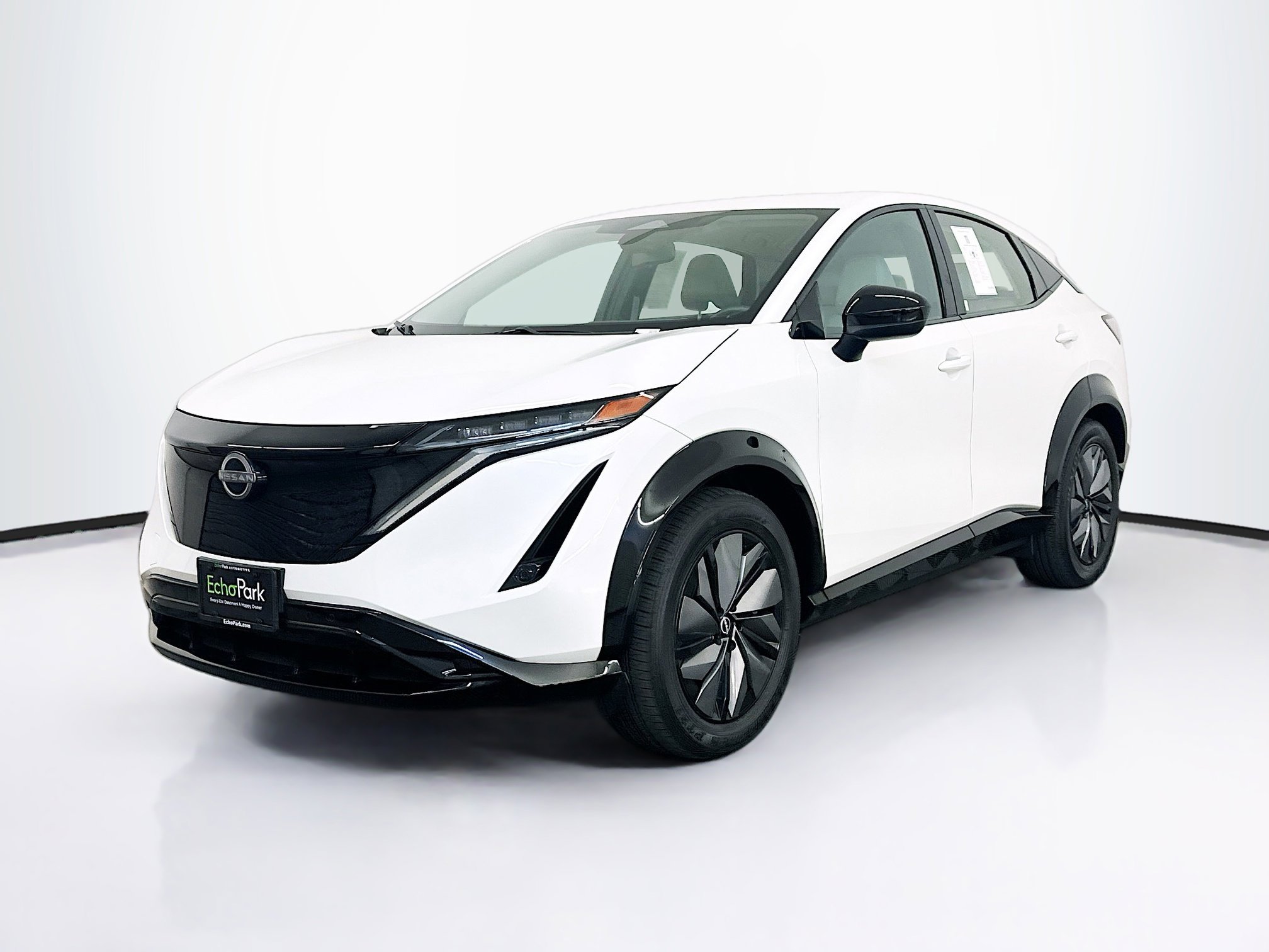 Used 2024 Nissan Ariya AWD image 3