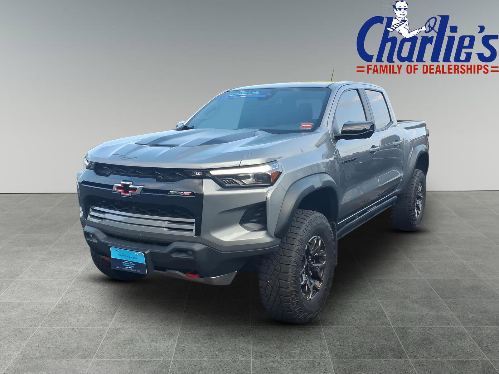 Used 2024 Chevrolet Colorado ZR2 w/ ZR2 Convenience Package III AWD/4WD image 1