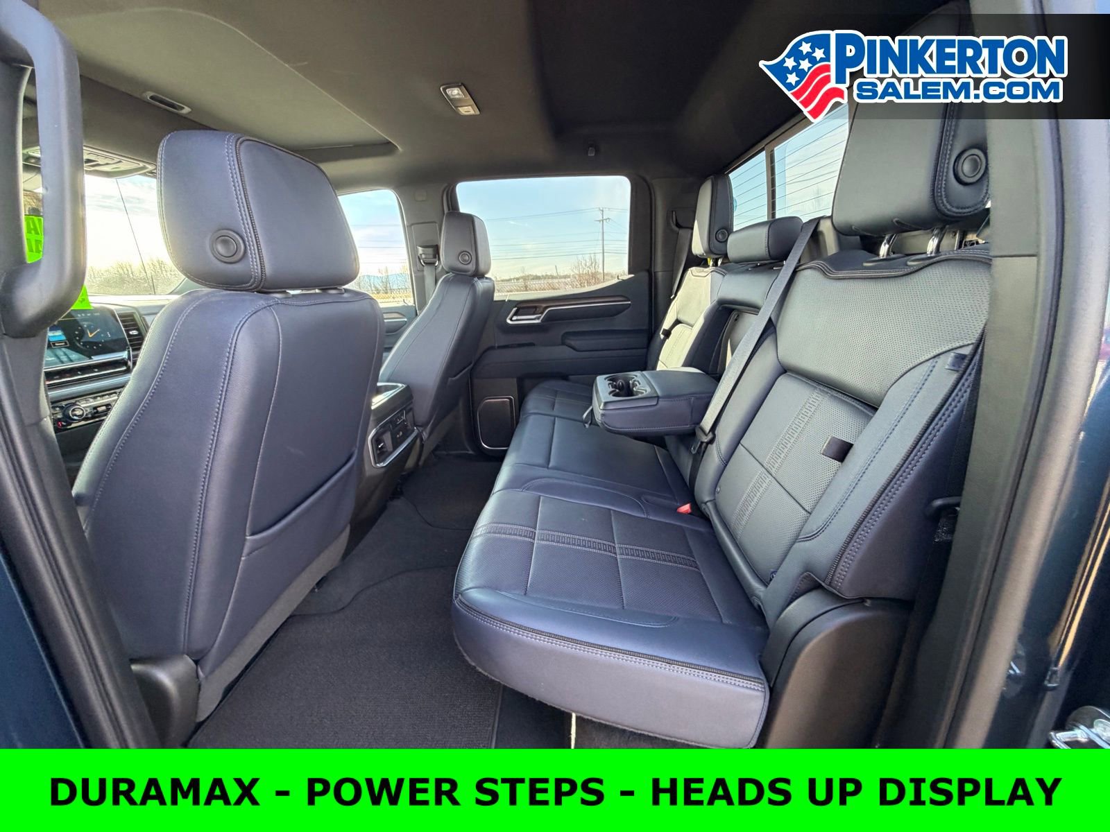 Used 2022 Chevrolet Silverado 1500 High Country w/ Technology Package image 8