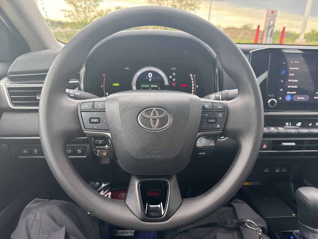 Certified 2025 Toyota Camry LE AWD/4WD image 9