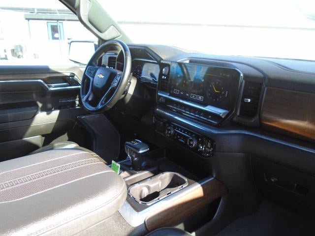 Certified 2023 Chevrolet Silverado 1500 High Country w/ Z71 Off-Road Package AWD/4WD image 27