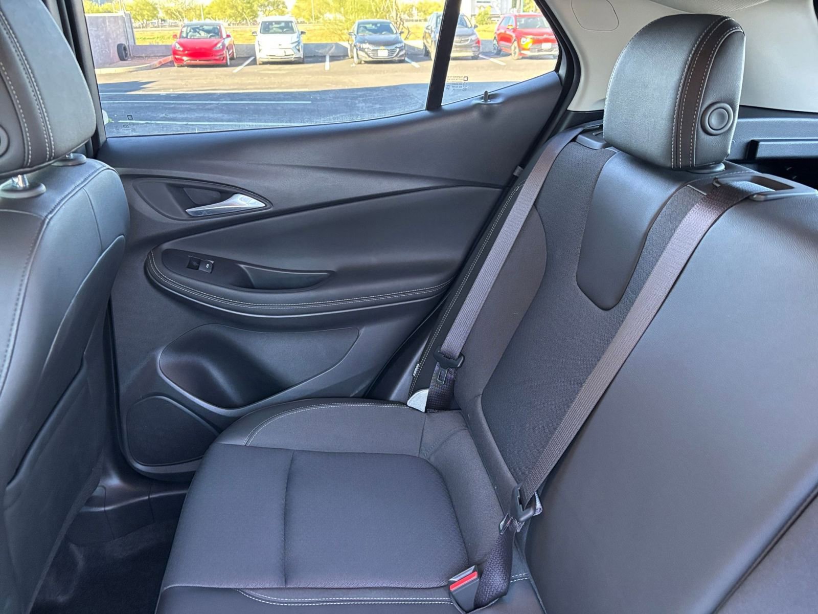 Used 2025 Buick Encore GX Preferred image 68