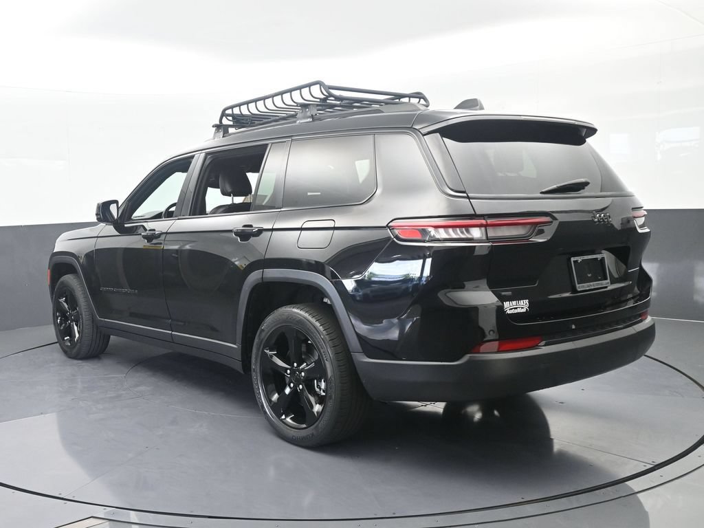 Used 2022 Jeep Grand Cherokee L Laredo RWD image 4