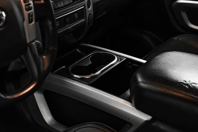 Used 2019 Nissan Titan PRO-4X AWD/4WD image 24