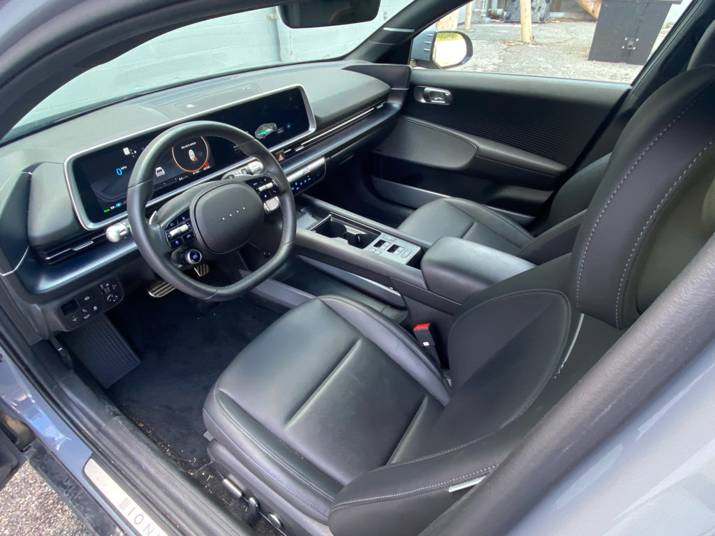 Used 2024 Hyundai Ioniq 6 Limited RWD image 9