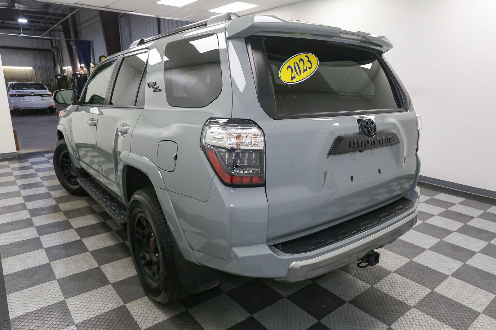 Certified 2023 Toyota 4Runner TRD Off-Road Premium w/ Off Road Premium Plus Package AWD/4WD image 11