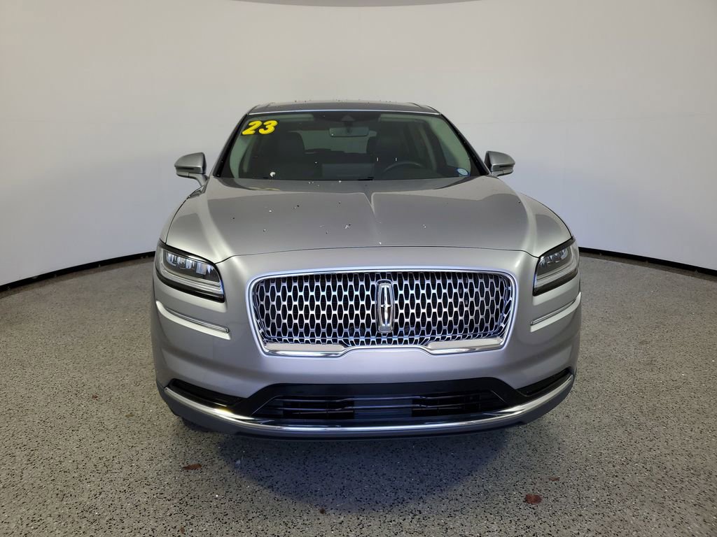 Used 2023 Lincoln Nautilus FWD image 2