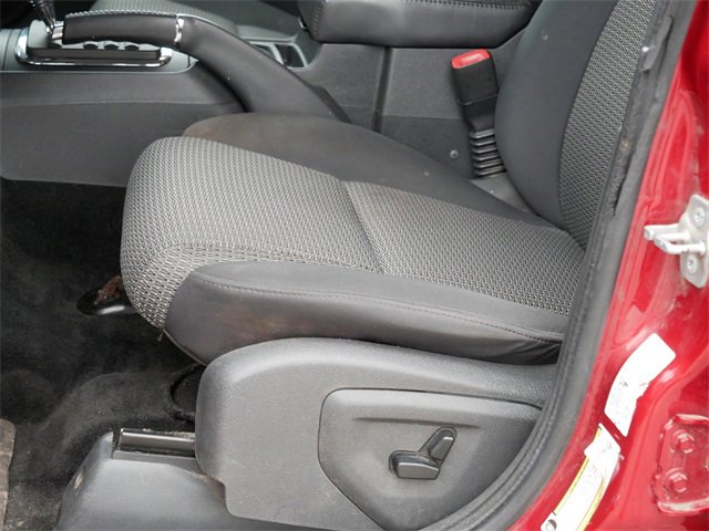 Used 2010 Jeep Commander Sport image 14