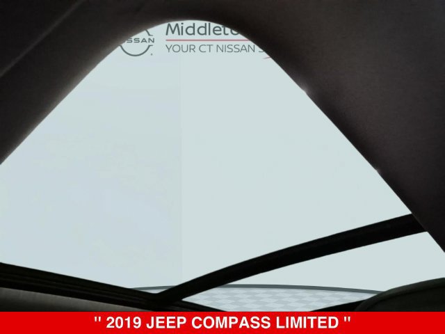 Used 2019 Jeep Compass Limited AWD/4WD image 27