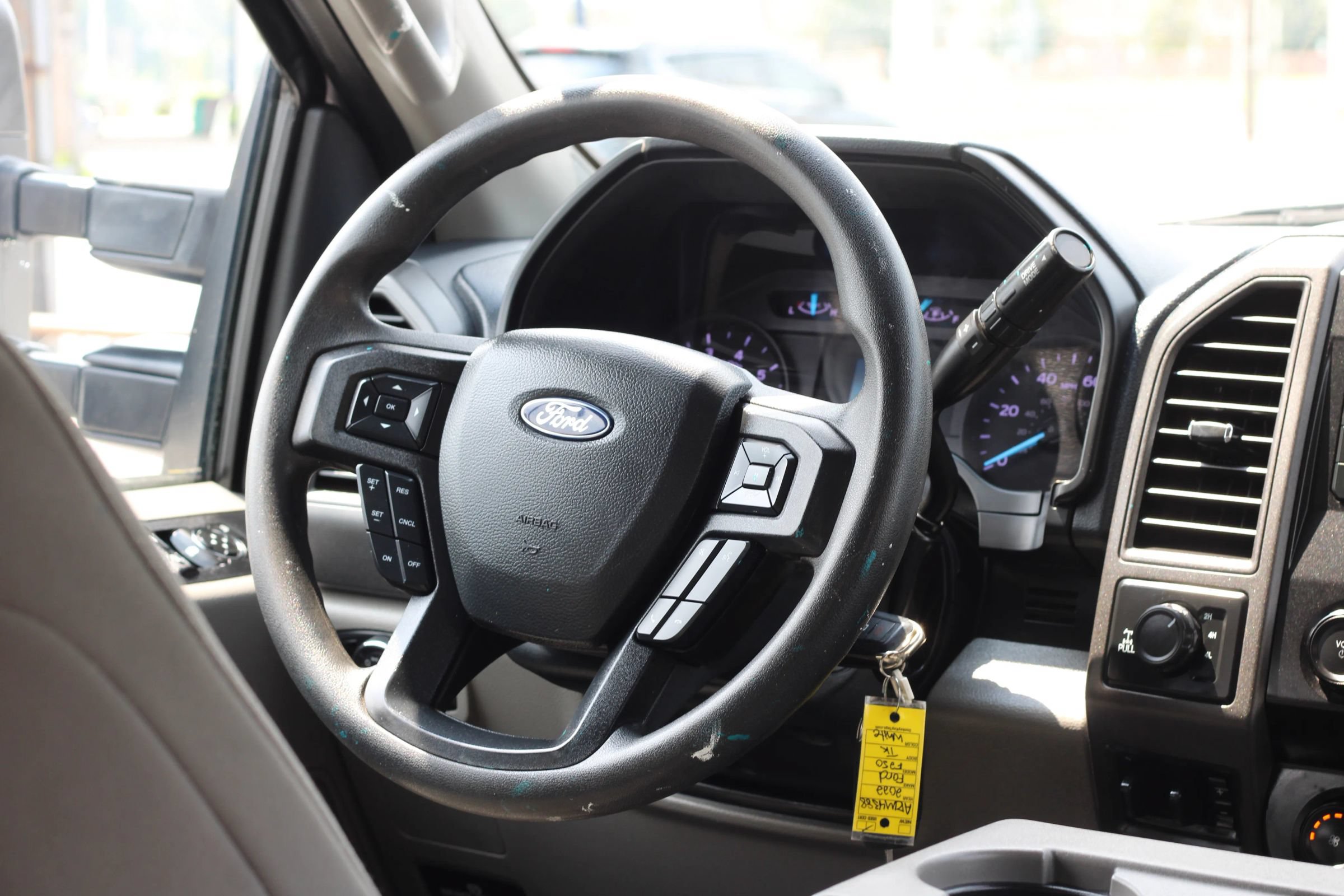 Used 2022 Ford F250 XL w/ Power Equipment Group AWD/4WD image 13