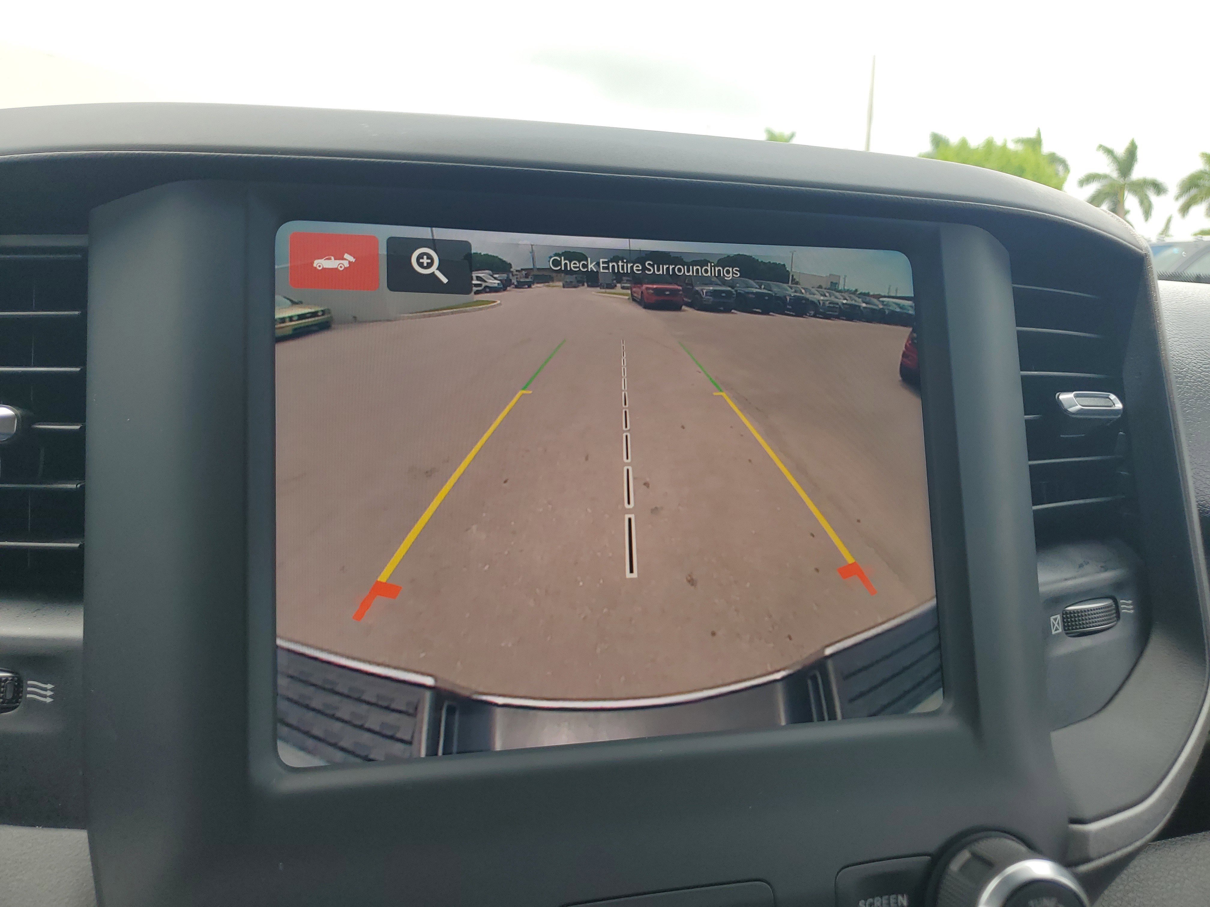 Used 2024 RAM 2500 Tradesman w/ Chrome Appearance Group image 10