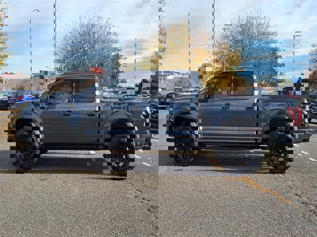 Used 2019 Ford F150 Raptor w/ Equipment Group 801A Mid image 6