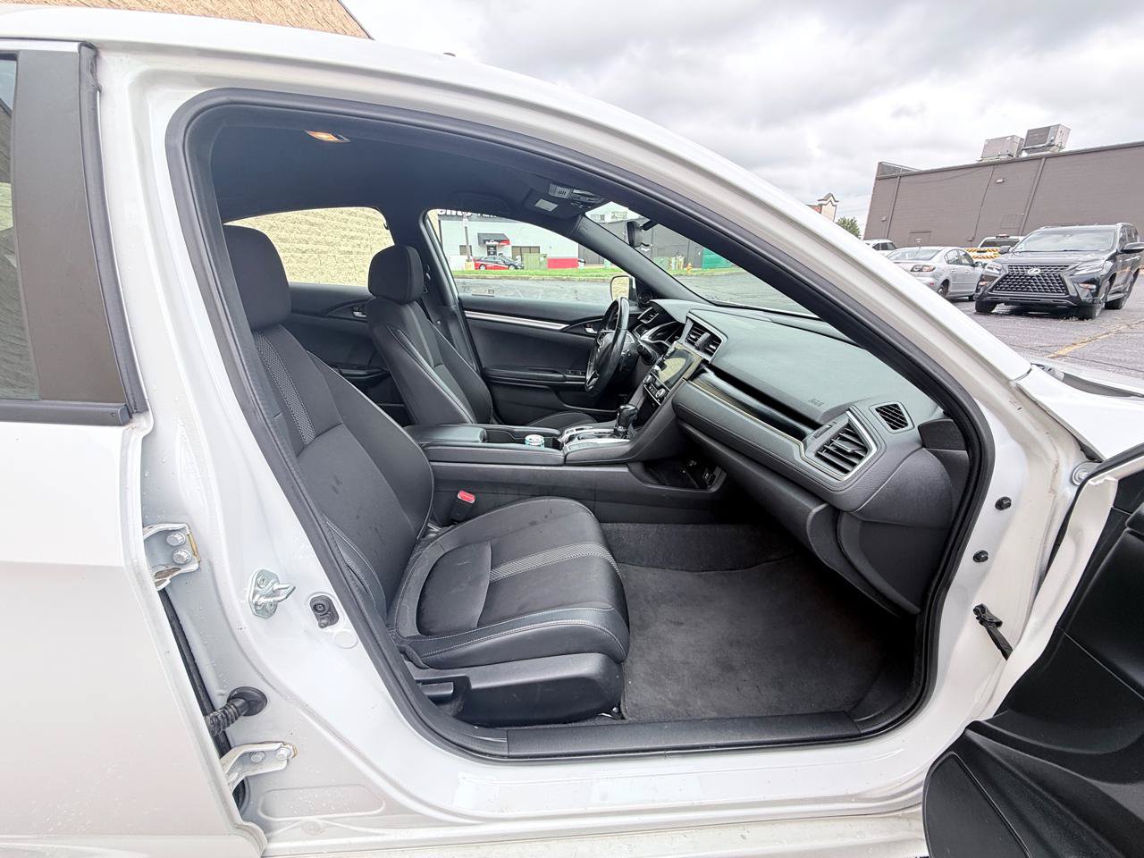 Used 2021 Honda Civic Sport image 11