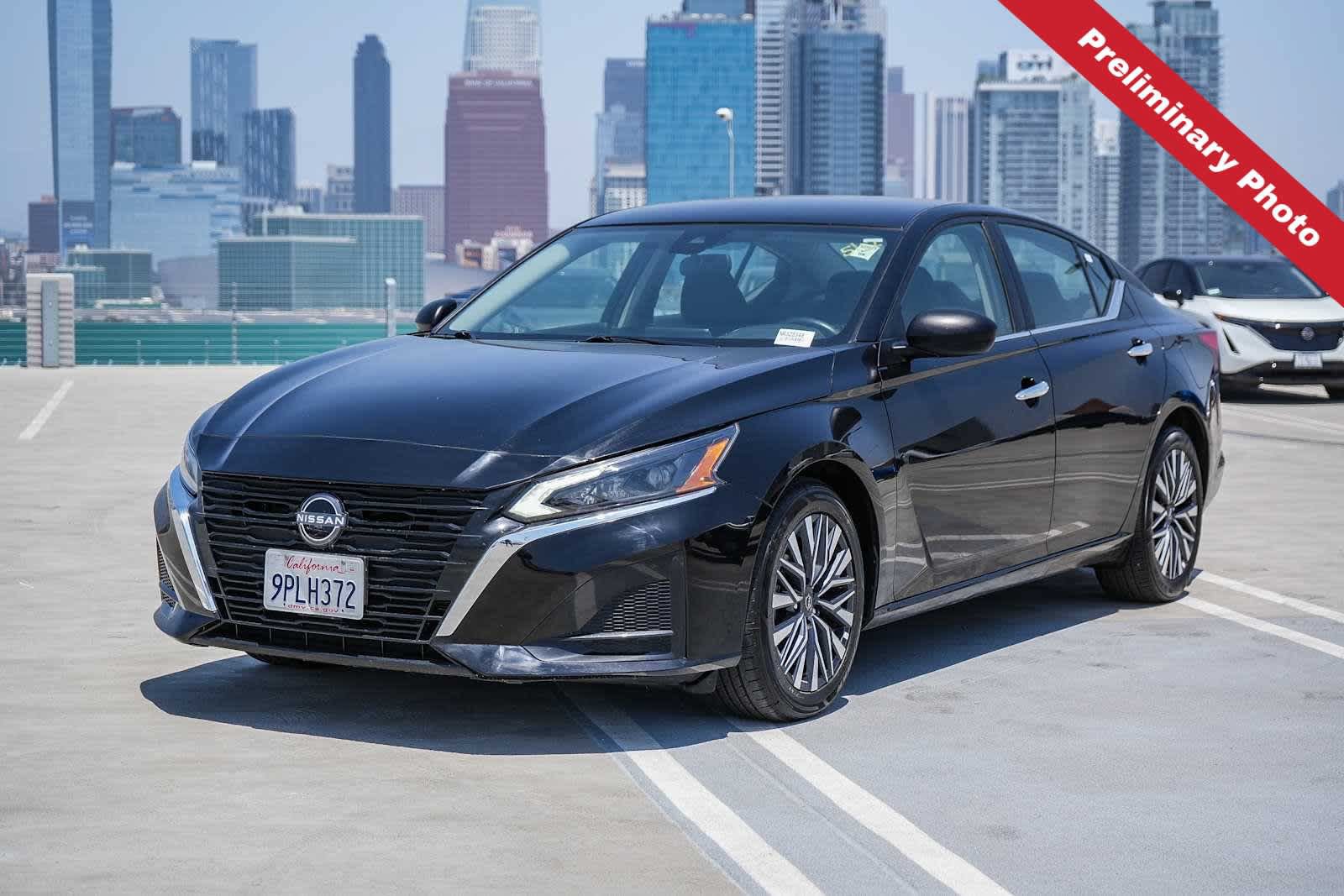 Used 2025 Nissan Altima 2.5 SV FWD image 1