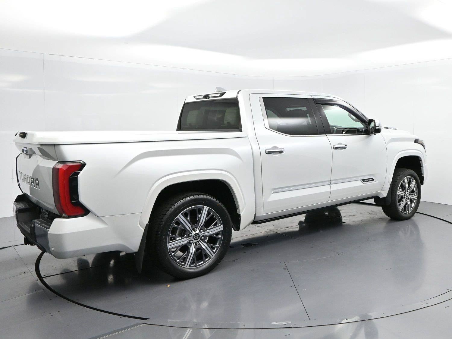 Used 2023 Toyota Tundra Capstone AWD/4WD image 7