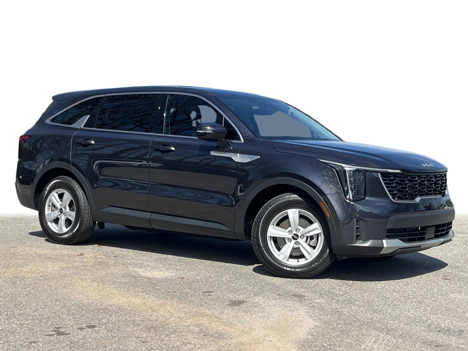 Certified 2025 Kia Sorento LX image 2