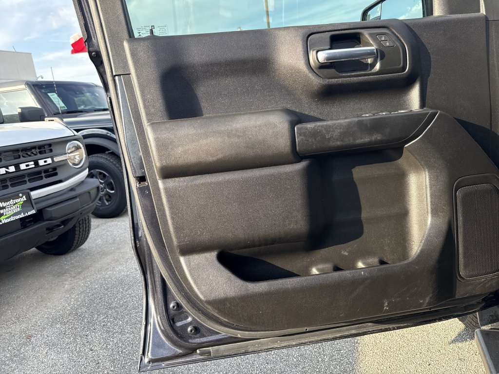 Used 2022 Chevrolet Silverado 1500 Custom RWD image 10