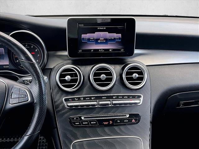 Used 2019 Mercedes-Benz GLC 300 4MATIC image 8