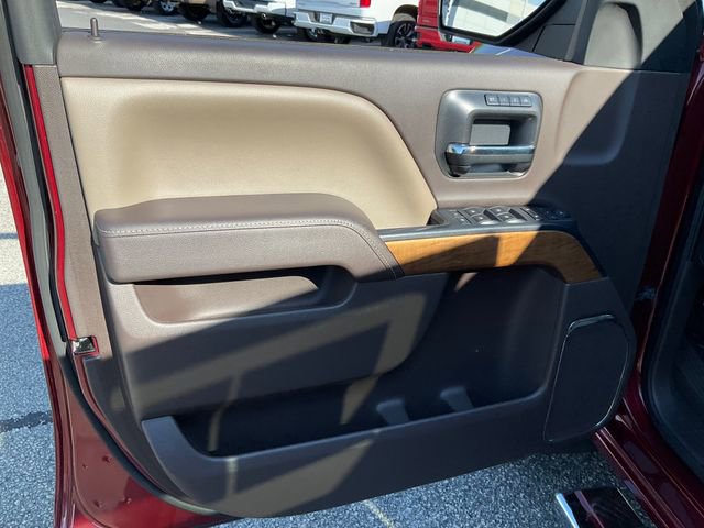 Used 2016 Chevrolet Silverado 1500 LTZ RWD image 7