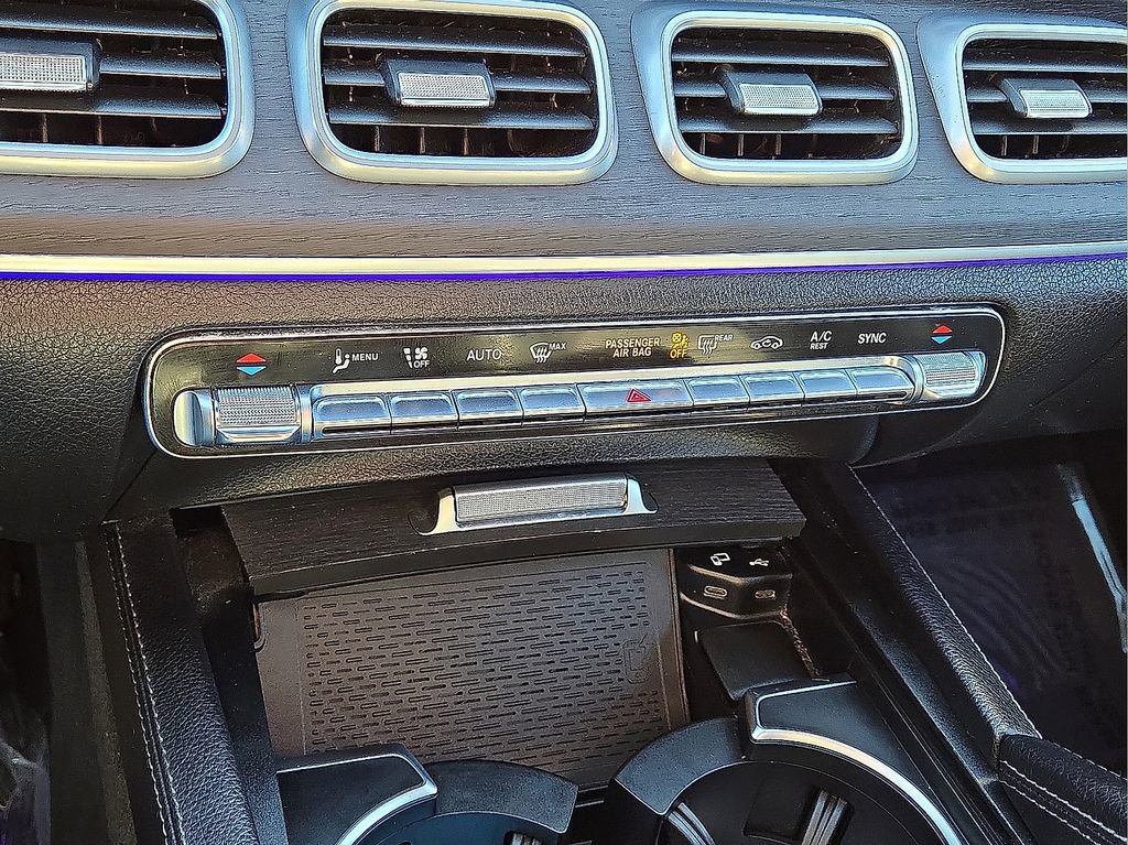 Used 2021 Mercedes-Benz GLE 350 w/ Premium Package image 28