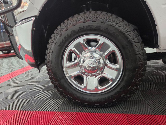 Used 2018 RAM 3500 Tradesman w/ Chrome Appearance Group AWD/4WD image 84