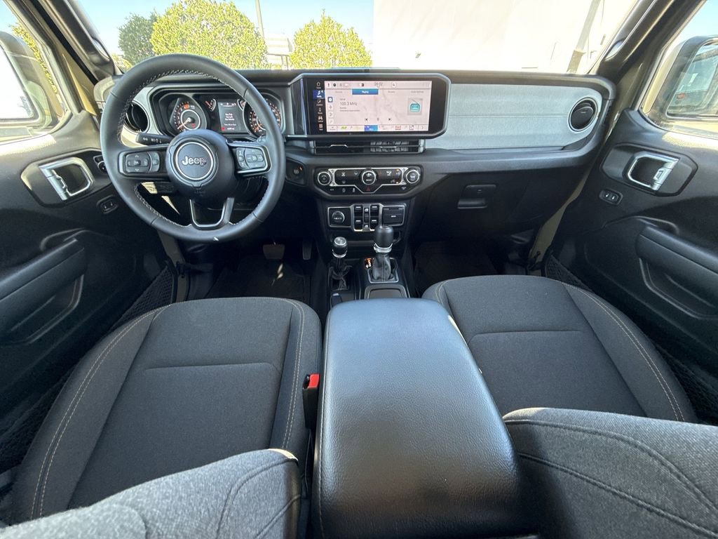 Used 2025 Jeep Wrangler Sport S image 18