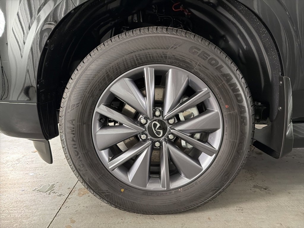 New 2026 INFINITI QX80 Pure image 5