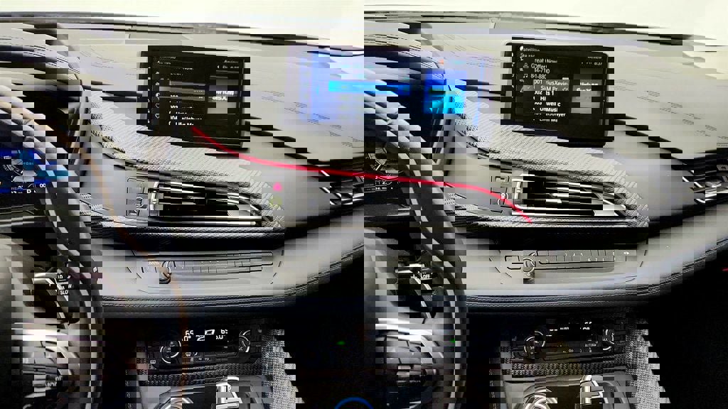 Used 2019 BMW i8 Coupe image 17