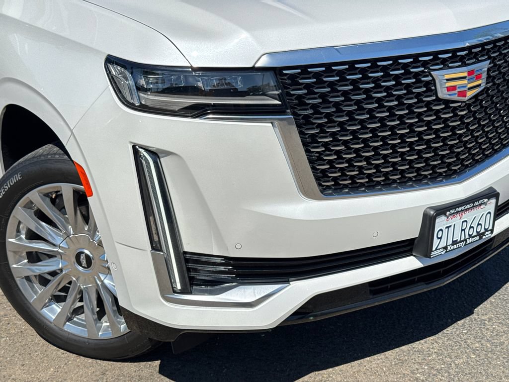 Used 2021 Cadillac Escalade Premium Luxury w/ Performance Package RWD image 6