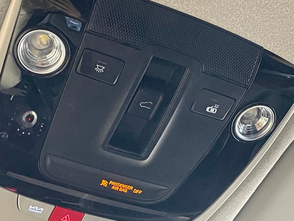 Used 2024 Kia Niro Wave w/ Wave Preserve Package image 41