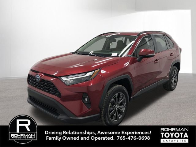 Used 2023 Toyota RAV4 XLE Premium image 2
