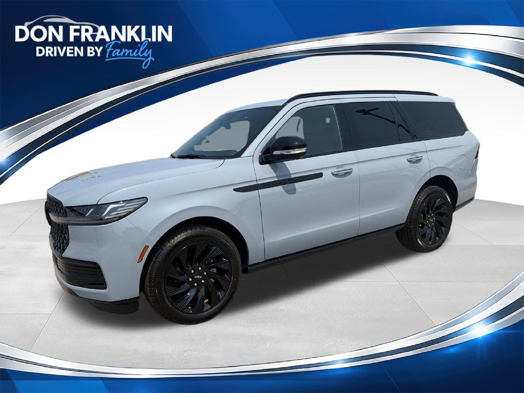 New 2027 Lincoln Navigator Reserve w/ Jet Appearance Package