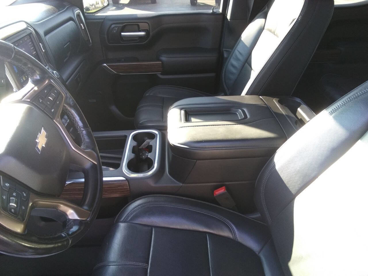 Used 2020 Chevrolet Silverado 1500 High Country w/ Technology Package image 26