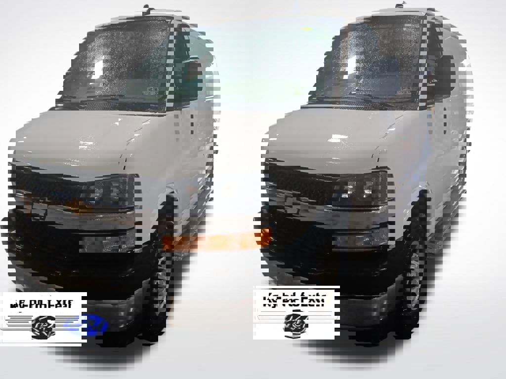 Used 2021 Chevrolet Express 2500 Work Van w/ Driver Convenience Package image 4