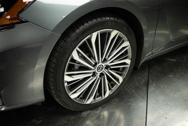 Used 2023 Nissan Altima 2.5 SL image 4