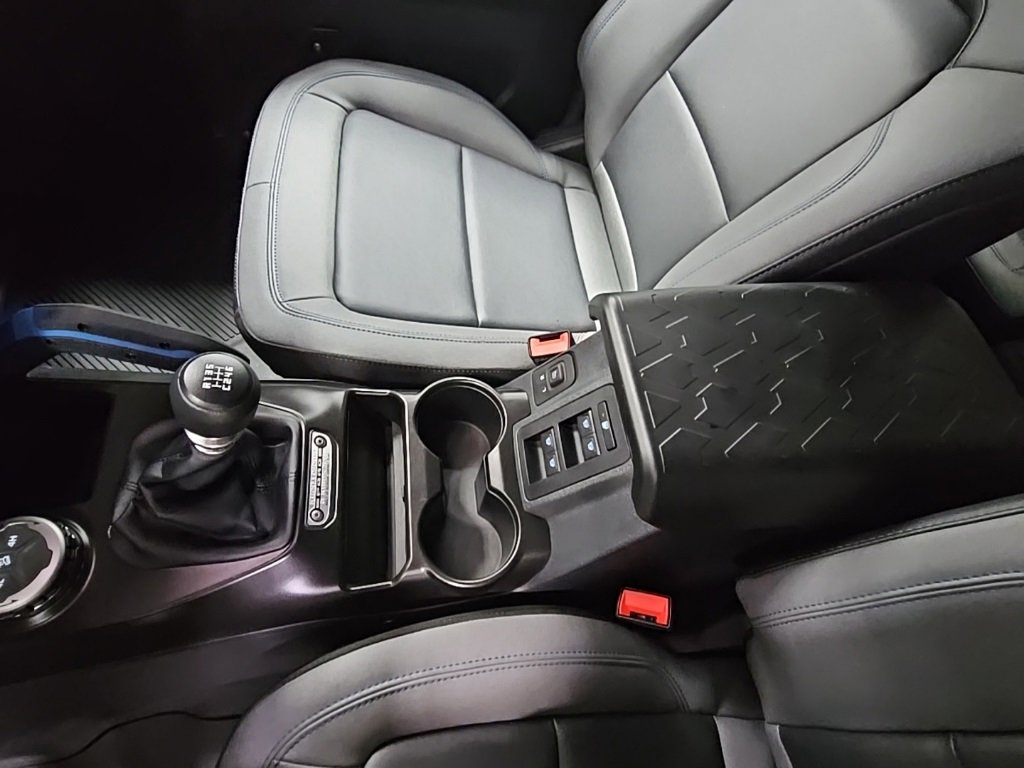 Used 2022 Ford Bronco Black Diamond image 22