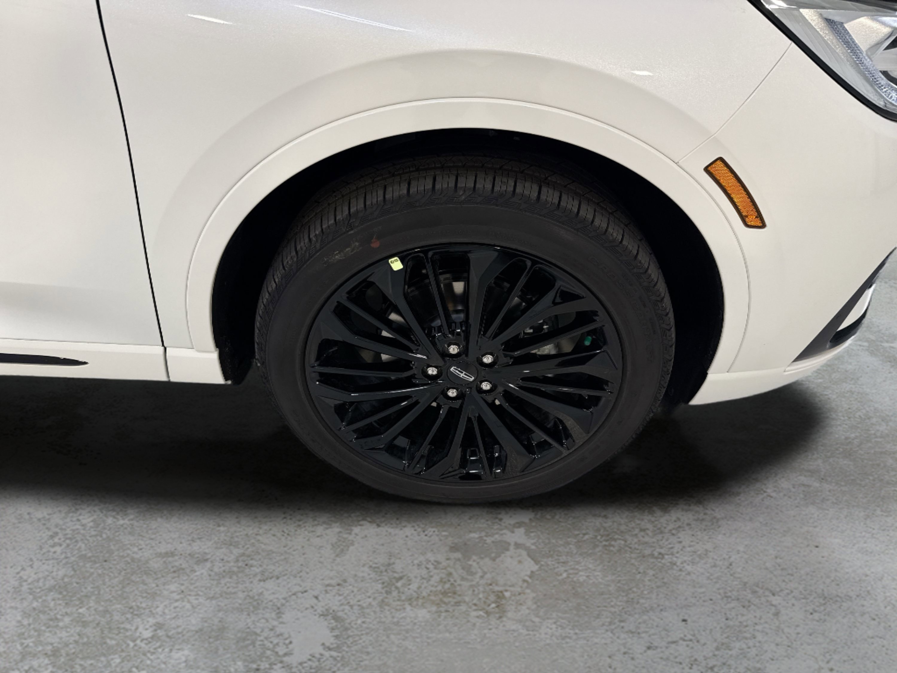 New 2026 Lincoln Corsair Reserve FWD image 30