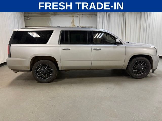 Used 2015 GMC Yukon XL Denali w/ Touring Package AWD/4WD image 3
