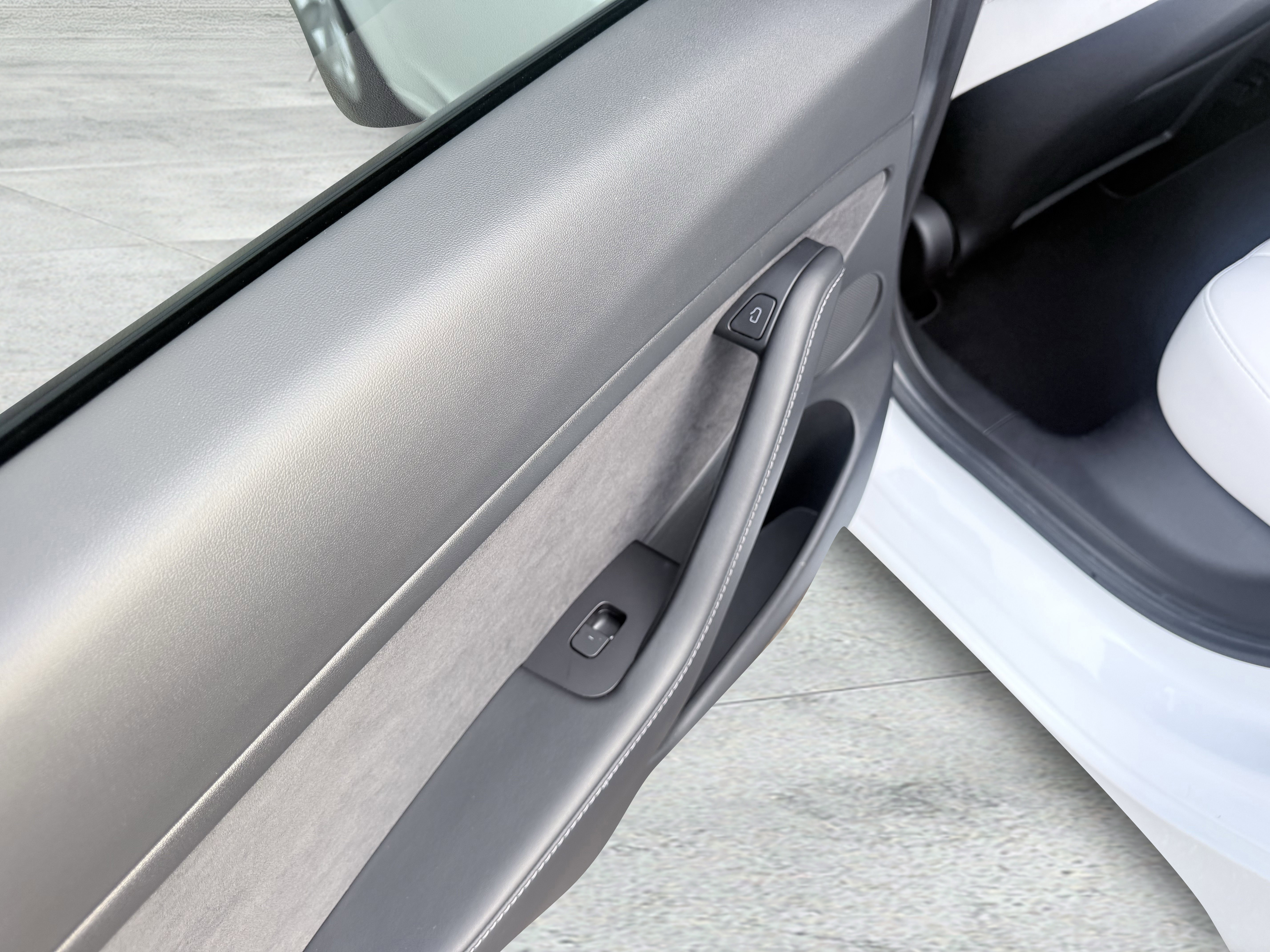 Used 2021 Tesla Model 3 Standard Range Plus image 38